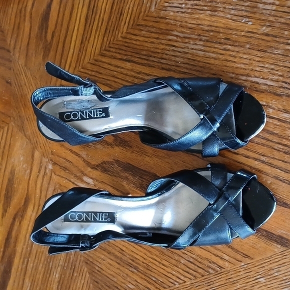 CONNIE Heeled Sandals - Picture 1 of 8